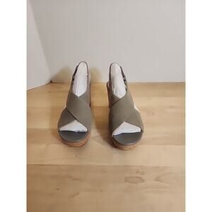 Clarks Women Maritsa Lara Sandal Size 8 Sage Suede Slingback Cork Wedge Platform